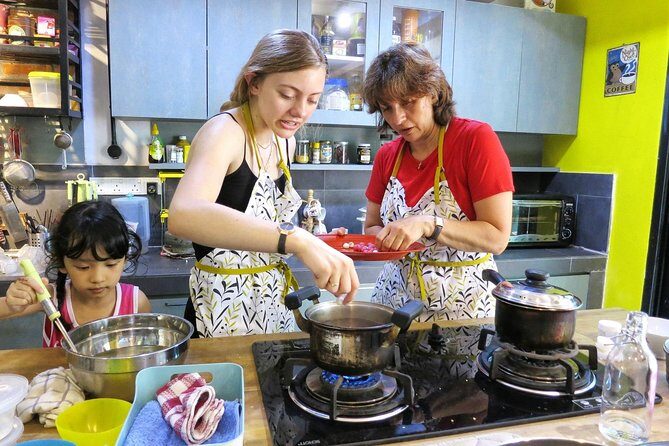 Market Visit & Private Hands-on Cooking Class at Daun Senja - Should you book Daun Senja’s Market Visit & Private Cooking Class?