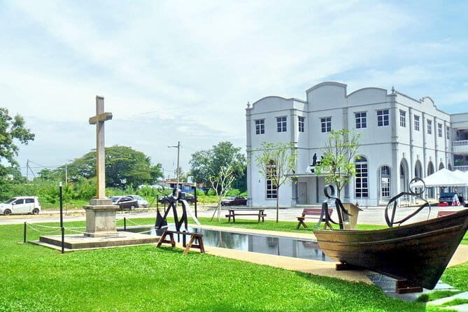 Melaka Full-Day Trip From Kuala Lumpur - Stops 5–8: Christ Church, Dutch Square, Cheng Hoon Teng, and Kampung Kling