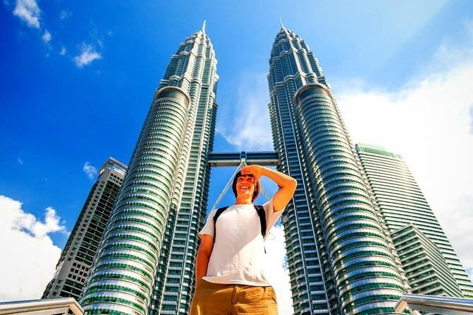 Melaka Full-Day Trip From Kuala Lumpur - Stop 11: Melaka River Cruise from Jeti Taman Rempah