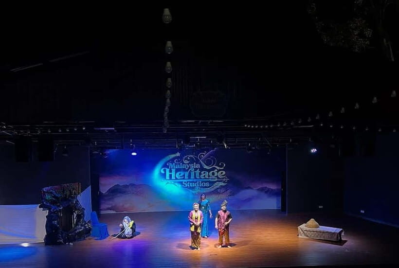 Melaka: Malaysia Heritage Studios Entry Ticket - Getting there from Malacca and pacing your visit