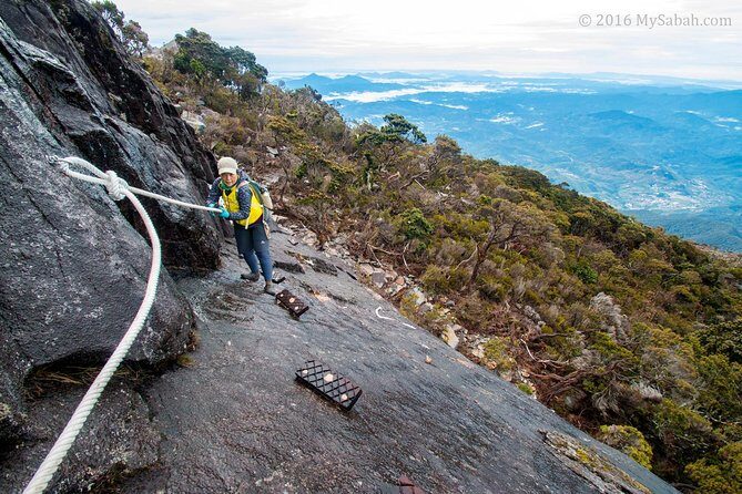 Mount Kinabalu Climbing 3 Days 2 Nights - Small-group climbing with a guide who can actually manage people