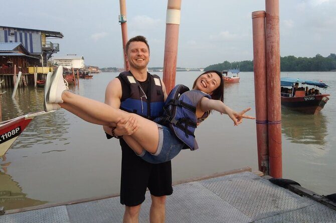 Nature’s Wonders: Kuala Selangor Fireflies & Hot Springs Tour - Sri Shakti Temple: Quick Photo Stop Time, Limited Opening Hours