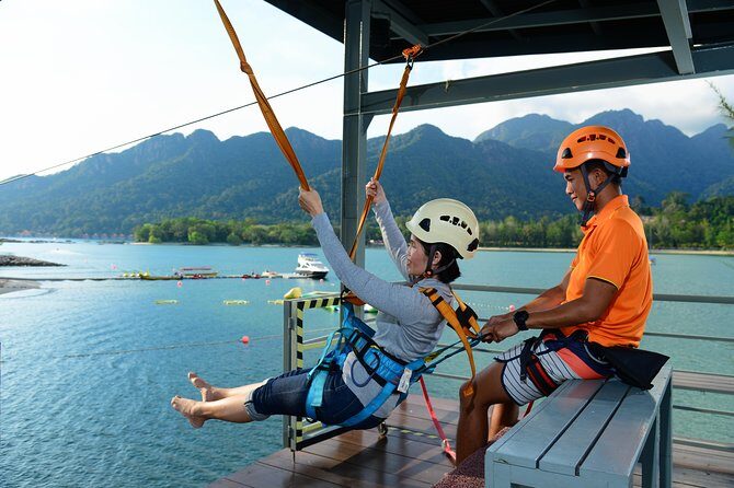 Paradise 101 Langkawi Access with Silver Paradise Package - Lunch and drinks: what’s included, what might cost extra