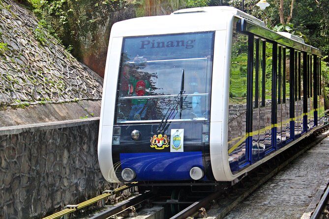Penang Hill and the Kek Lok Si Temple - Penang Hill: funicular rides up, long views out, then an easy return