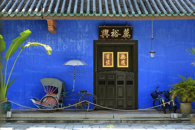 Penang Instagrammable Tour with Lunch - George Town street-food lunch: Laksa, Char Koay Teow, and Cendol