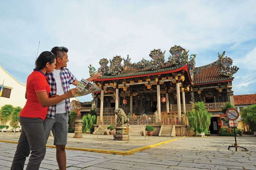 Penang: Top Seven Wonders Of Penang Private Exploration Tour - Clan Jetties: 100+ years of trade life above the water