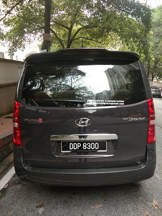 Private Chauffeur For Meetings, Side Visit, Tours, Airport Transfer, Sightseeing - Meetings and wedding ceremonies: when reliability beats hype