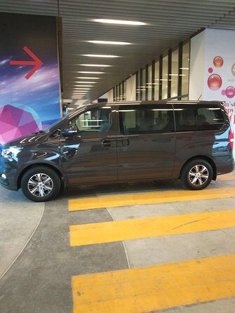 Private Chauffeur For Meetings, Side Visit, Tours, Airport Transfer, Sightseeing - Why the driver quality shows up in real outcomes
