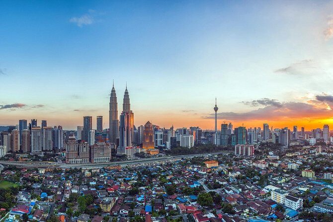 Private Full Day Kuala Lumpur City Tour with the Batu Caves - Petronas Twin Towers photo stop: What you’re paying for