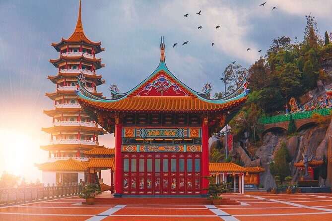Private Genting Highlands & Batu Caves Trip with Cable Car Ticket - The private format: you set the pace, but the driver keeps you on track