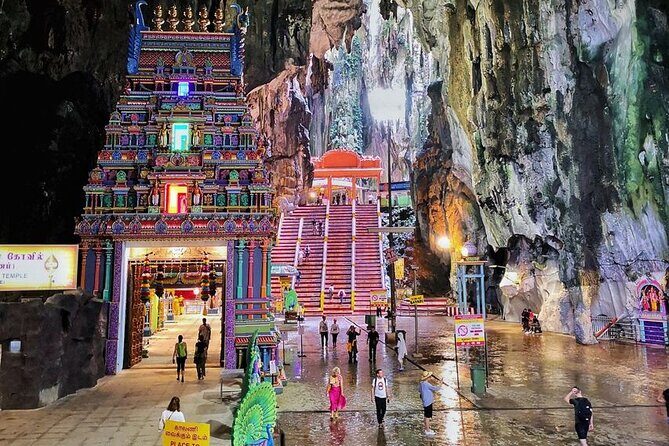Private Half-Day Batu Caves and Cutural Tour in Kuala Lumpur - Batu Caves: 272 steps, limestone temples, and resident monkeys