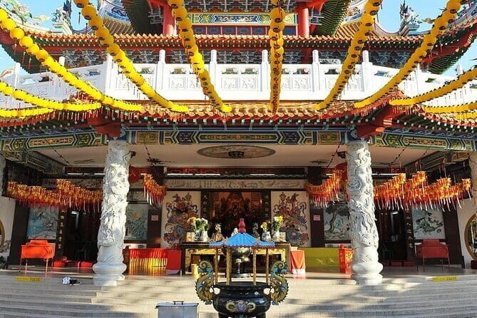 Private Half-Day Cultural Tour in Kuala Lumpur - Batu Caves: limestone views plus Hindu temple meaning