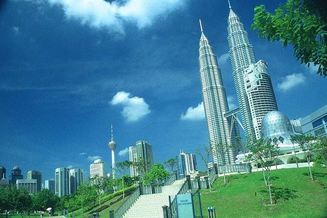 Private Half-Day Kuala Lumpur City Exploration Tour - Taman Orkid Kuala Lumpur: a calm pause from the city pace
