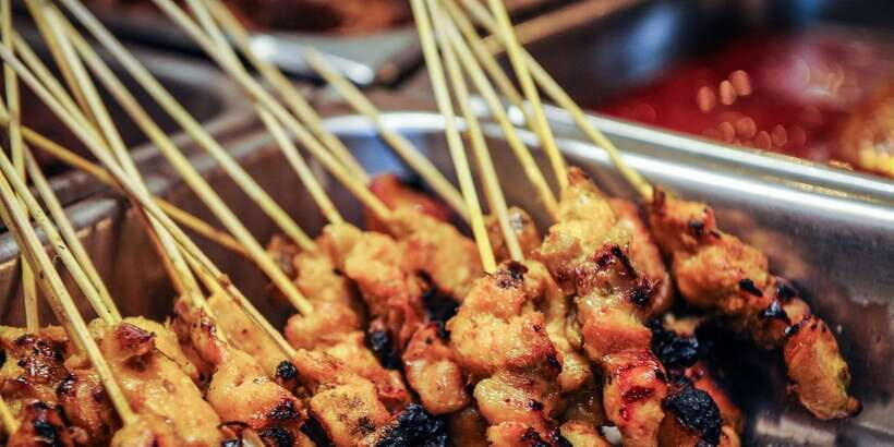 Private Half Day Penang Tasty Local Street Food Tour - Why the guide makes or breaks the experience