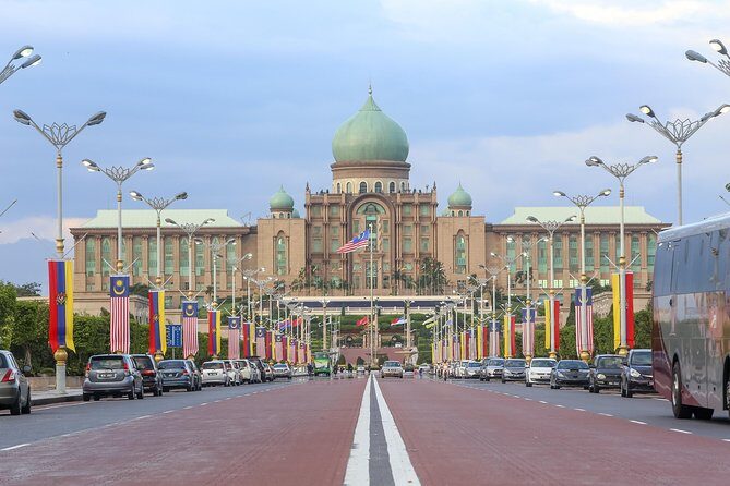Private Half-Day Putrajaya Tour with Lake Cruise from Kuala Lumpur - A 4-Hour Taste of Putrajaya’s Pink Domes and Lake Air