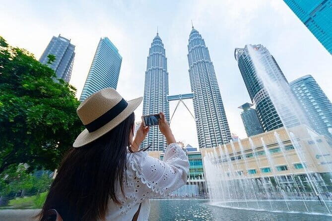 Private Kuala Lumpur City Tour : Petronas Twin Tower & Batu Caves - Key highlights worth getting excited about