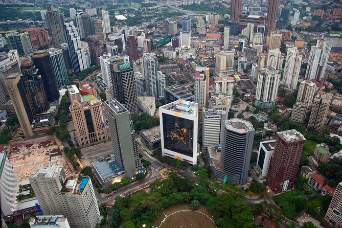 Private Kuala Lumpur Photographic Tour With Petronas Towers & Sky Box K.L Tower - Lake Gardens (Taman Botani Perdana): calm greens and orchid-garden style details