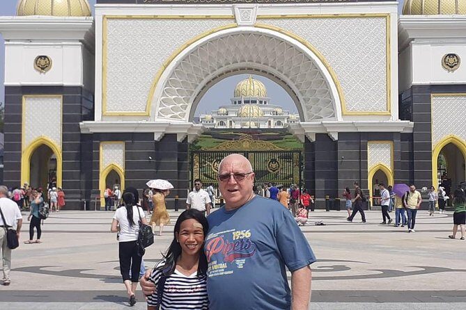 Private Layover Tour from Airport : Best of Kuala Lumpur - Thean Hou Temple: classic style and a big draw