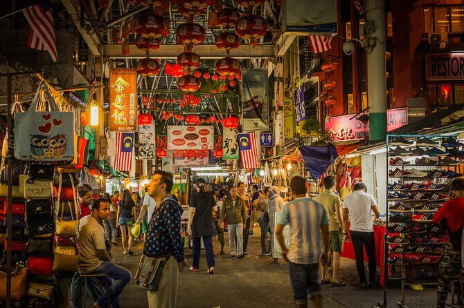 Private Night Tour : Kuala Lumpur Heritage Under The Lights - Who this night heritage tour suits best