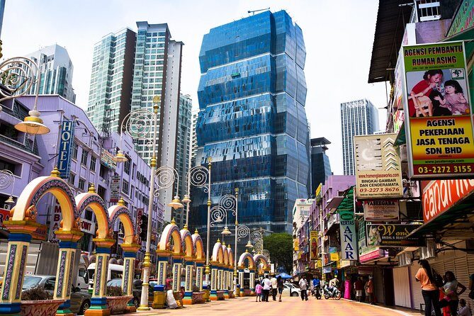 Private Tour: Half-Day Shopping and Market Exploration in Kuala Lumpur - Chinatown: bargains, street snacks, and a good place to start