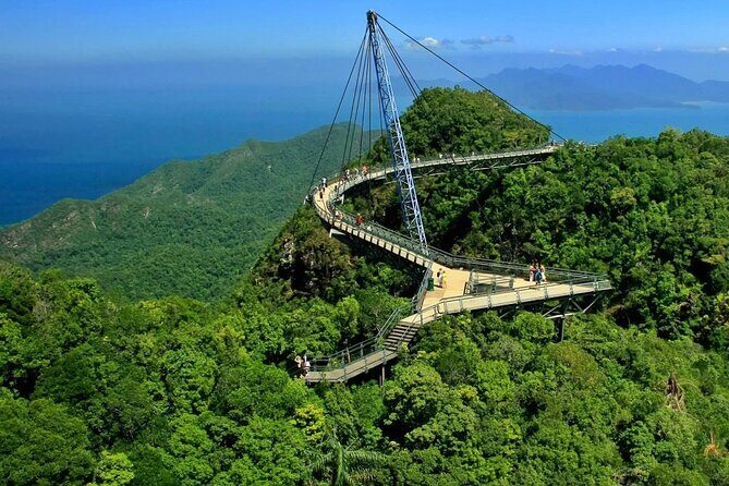 Private Tour to Langkawi Cable Car & Tanjung Rhu Beach - SkyBridge: The Curve Suspension Moment at 125m
