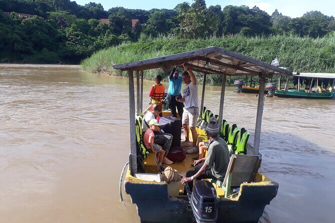 Private Transfer to Taman Negara from Kuala Lumpur - Arriving at Kuala Tahan Jetty: setting yourself up for jungle time