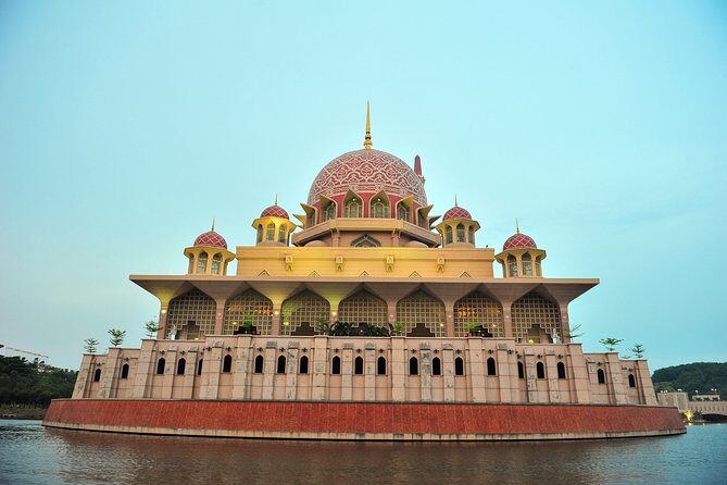 Putrajaya Half Day Tour with Pink Mosque & River Cruise(SIC) - Federal Government Administrative Centre: quick photos with major impact