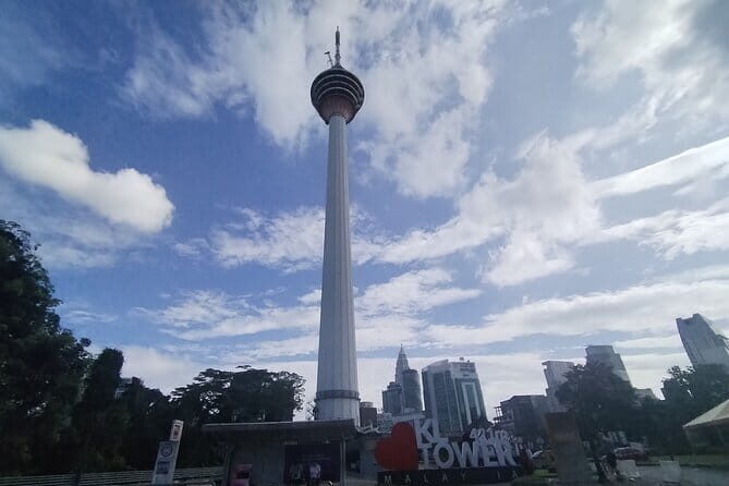 Putrajaya Tour From Kuala Lumpur Includes Batu Caves - Putrajaya Lake: Man-Made, Cooling by Design, and Easy Walking Views