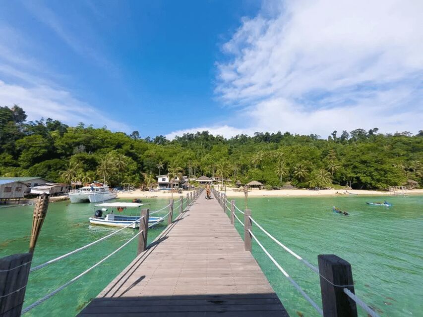 Sabah: Dreamer Island Snorkeling Day Tour Ticket - Snorkeling setup: included gear and a guide-led safety start