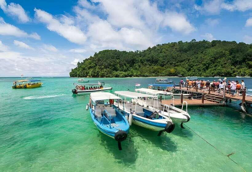 Sabah: Manukan and Sapi Islands Excursion Ticket - Sapi Island After Lunch: More Swim Time and the Jet Ski/Parasailing Split