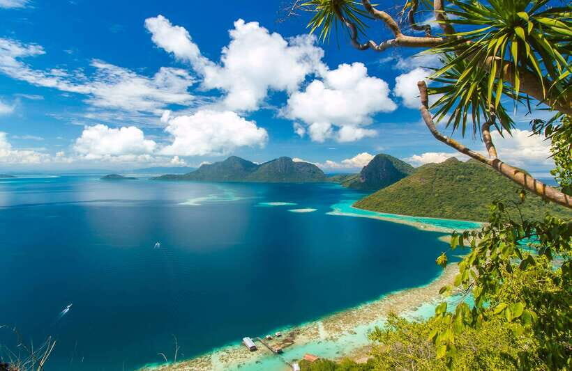 Semporna: Bohey 3 Islands Hike, Snorkel/Dive Tour with Lunch - Bohey Dulang hike: a 600m trail with lagoon views