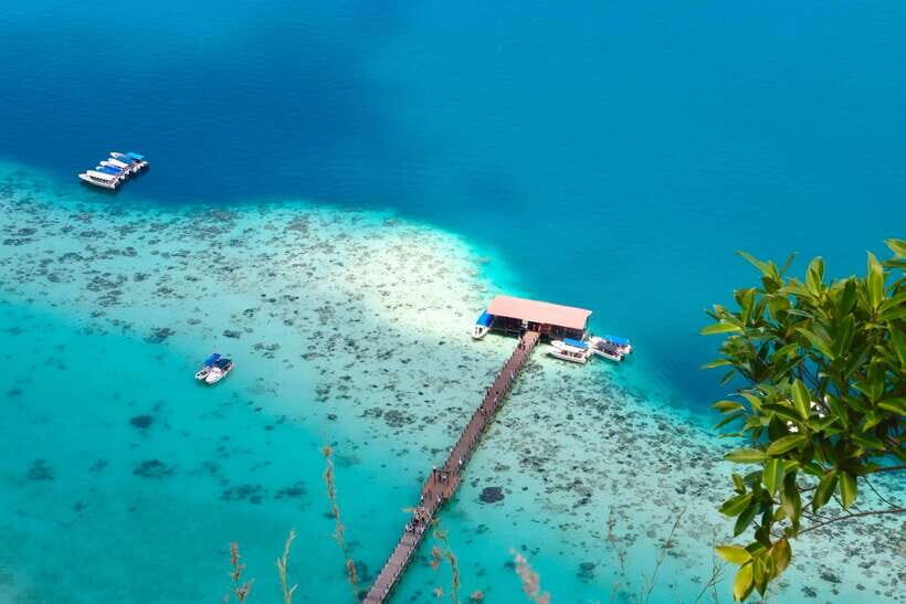Semporna: Bohey 3 Islands Hike, Snorkel/Dive Tour with Lunch - SCUBA in this tour: DSD without a certificate (and with extra fees)