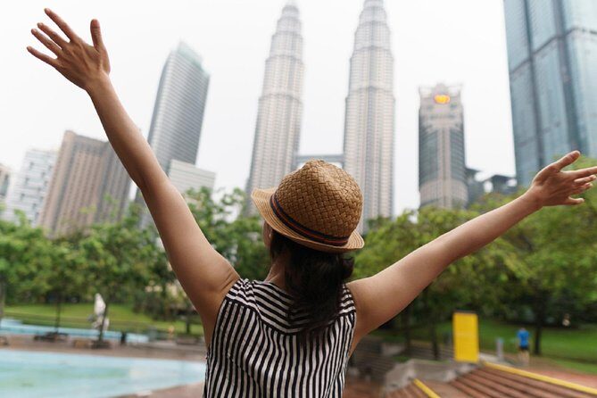 Skip the Line: Petronas Twin Towers Ticket With Skybridge Access - The 86th-floor view: getting your bearings quickly