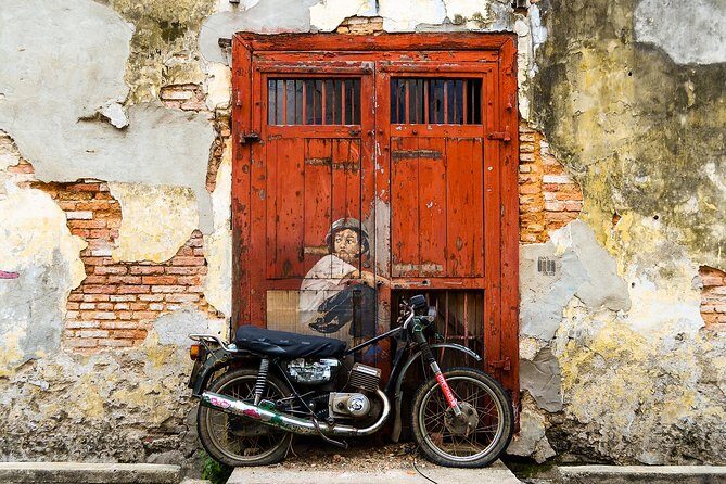 Street Arts of George Town from Penang - How the Guide Blends Humour and Street Facts