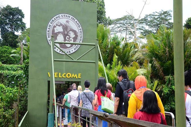 Wildlife & Wonders: Orang Utan Island + Perak Cave Temple Tour - Sam Poh Tong Cave Temple: the limestone cool-down and the big Buddha
