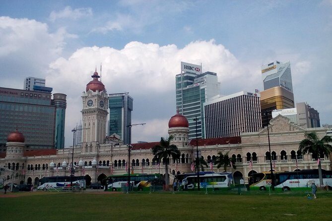 Wonders of Kuala Lumpur City & Countryside + Batu Caves (Private Guided Tour) - Hotel pickup plus a single guided route: the real value